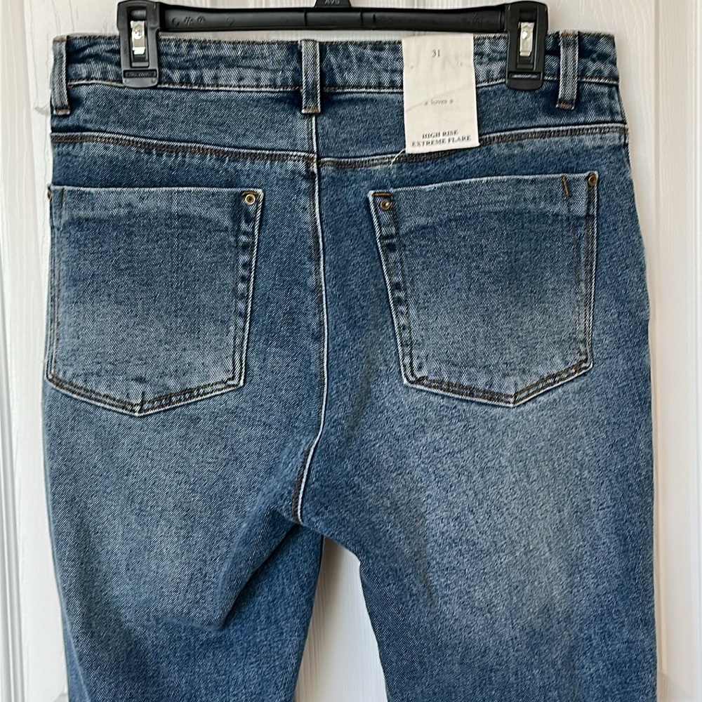 NWT Elegant High Rise Extreme Flare Dark Blue Jeans by A LOVES A Size 31 - Picture 4 of 15